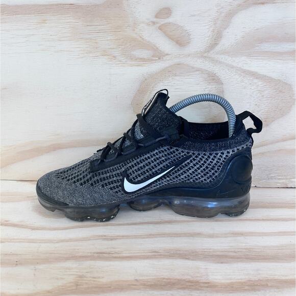 Nike - Air Vapormax FK - Sneakers - Black - Kids Big Unisex - 5.5Y - DB1550-006 - Picture 4 of 9